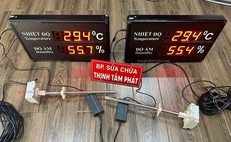 đồng hồ hiển thị nhiệt độ